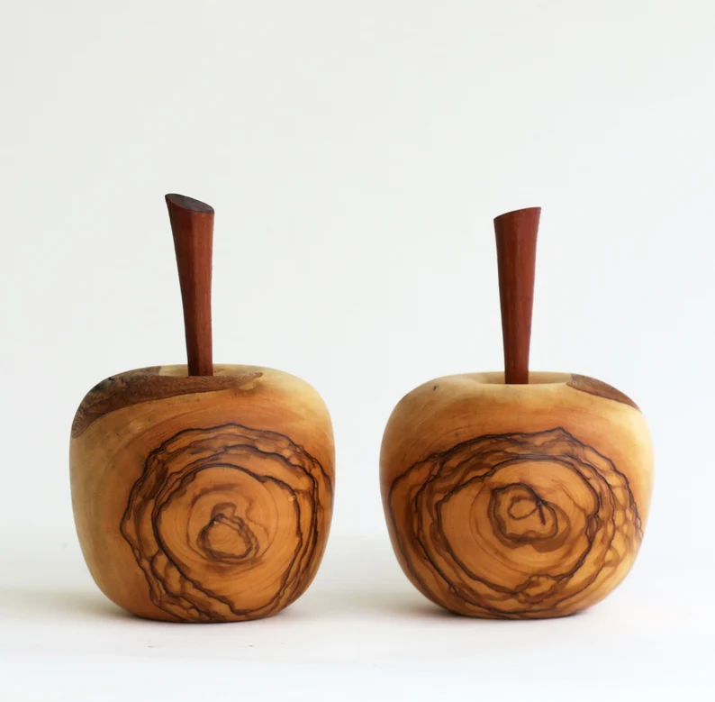 Olive Wood Apple Sculpture – 1 Piece